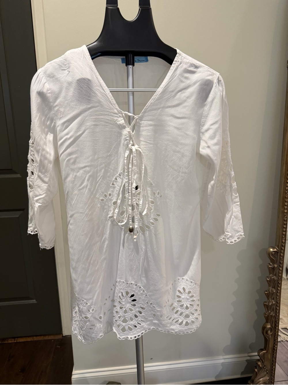 Solitaire Swim White Eyelet Embroidered Swim Cover Up Tunic Small
